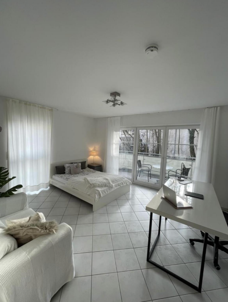 Helle 1-Zimmer-Wohnung (ca. 40 m²) mit Balkon – 5 Min. zur WHU, möbliert – ab 01.05.2026 - Bild 1