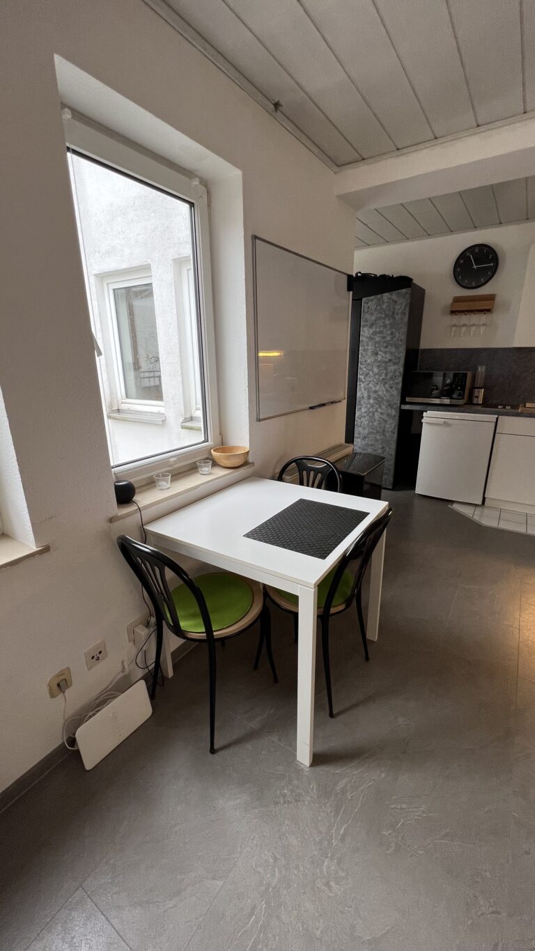 Schönes Appartement ab 1. Juni 2026 zu mieten, WHU fußläufig erreichbar - Bild 3