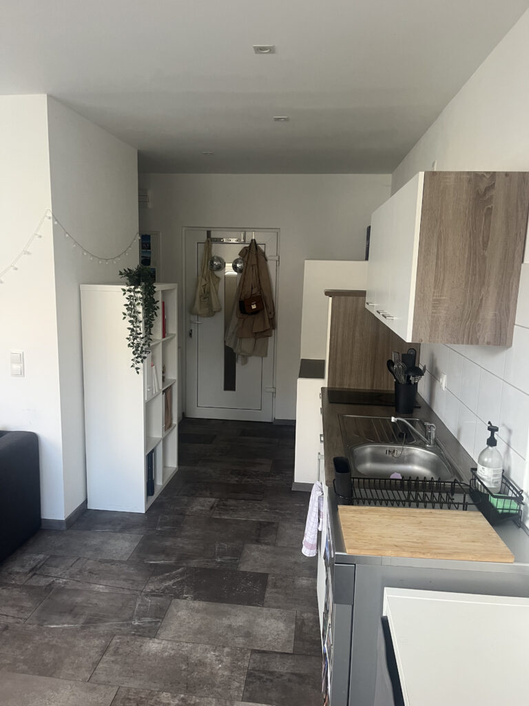 Schöne 1-Zimmer Wohnung am Rathausplatz - Bild 5