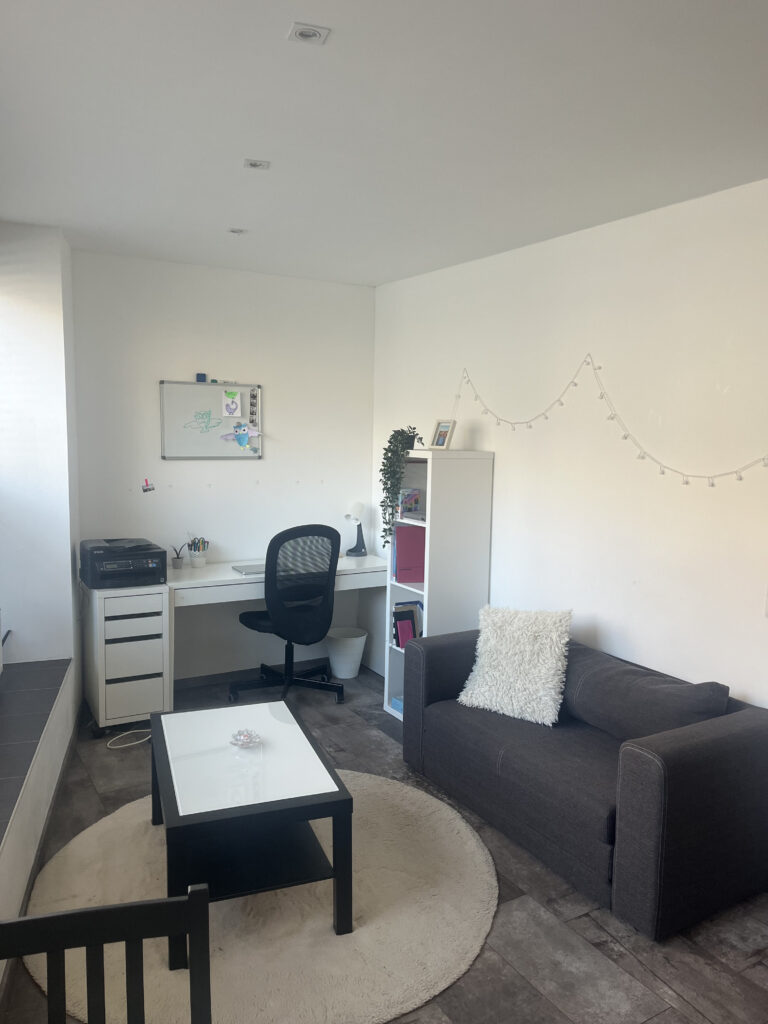 Schöne 1-Zimmer Wohnung am Rathausplatz - Bild 6