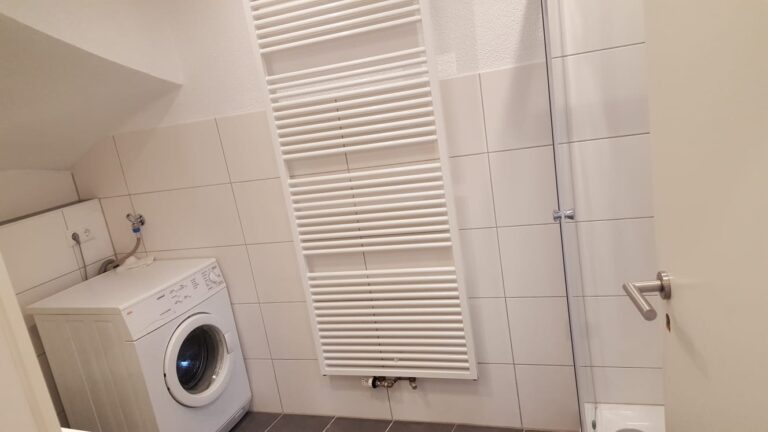 Kleines gemütliches Wohnhaus an Studenten zu vermieten 2er WG - Bild 5