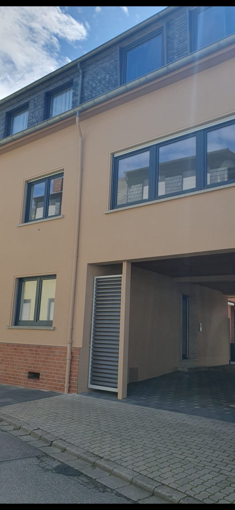 Entire house available as a three-person shared apartment or for individual rental - Bild 10