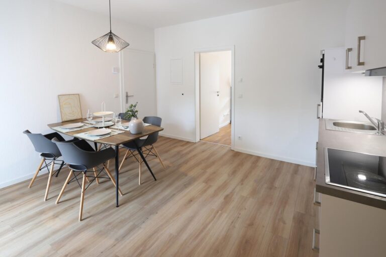renoviertes Zimmer in 3er WG - Bild 6
