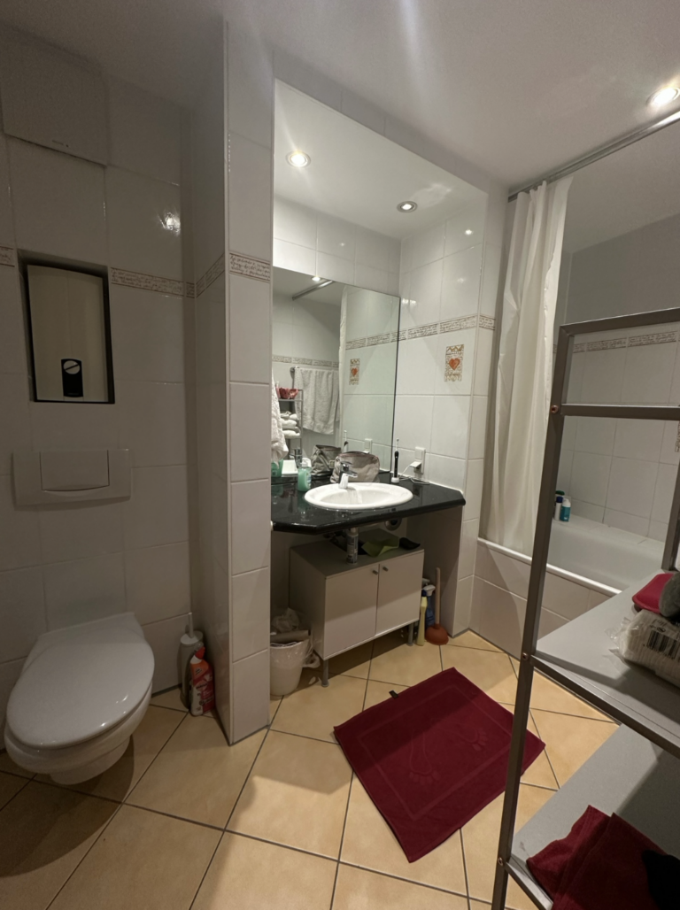 Hell & möblierte Wohnung mit Balkon – nur 3 Min. zur WHU - Bild 8