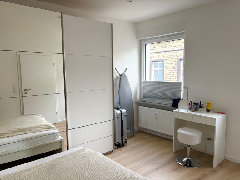 Schöne, neu renovierte und möblierte 2-Zimmer Wohnung - Bild 5