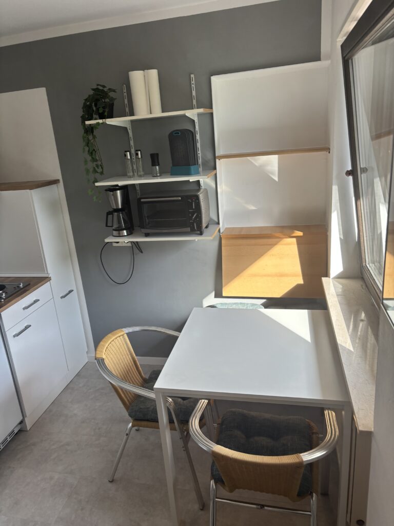 Ideal für WHU-Studierende: Moderne und voll möblierte/ausgestattete Wohnung mit Terrasse & Carport in Toplage von Vallendar – 550 € Warmmiete - Bild 8