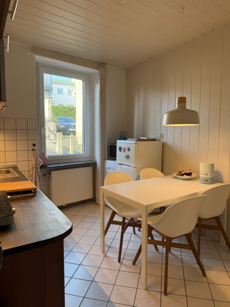 Beautiful and spacious student apartment near WHU (2 min) with parking space - Bild 9