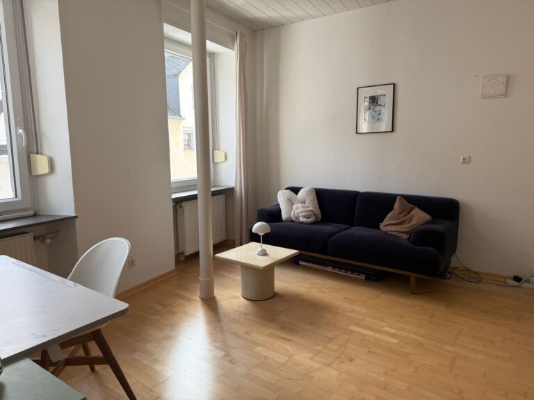 Beautiful and spacious student apartment near WHU (2 min) with parking space - Bild 5