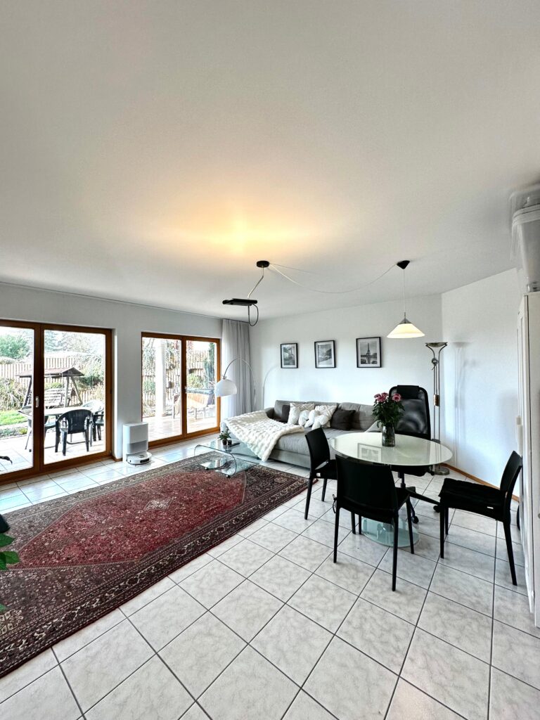 Sunny 2-Room Apartment with Two Terraces in Vallendar - Bild 1