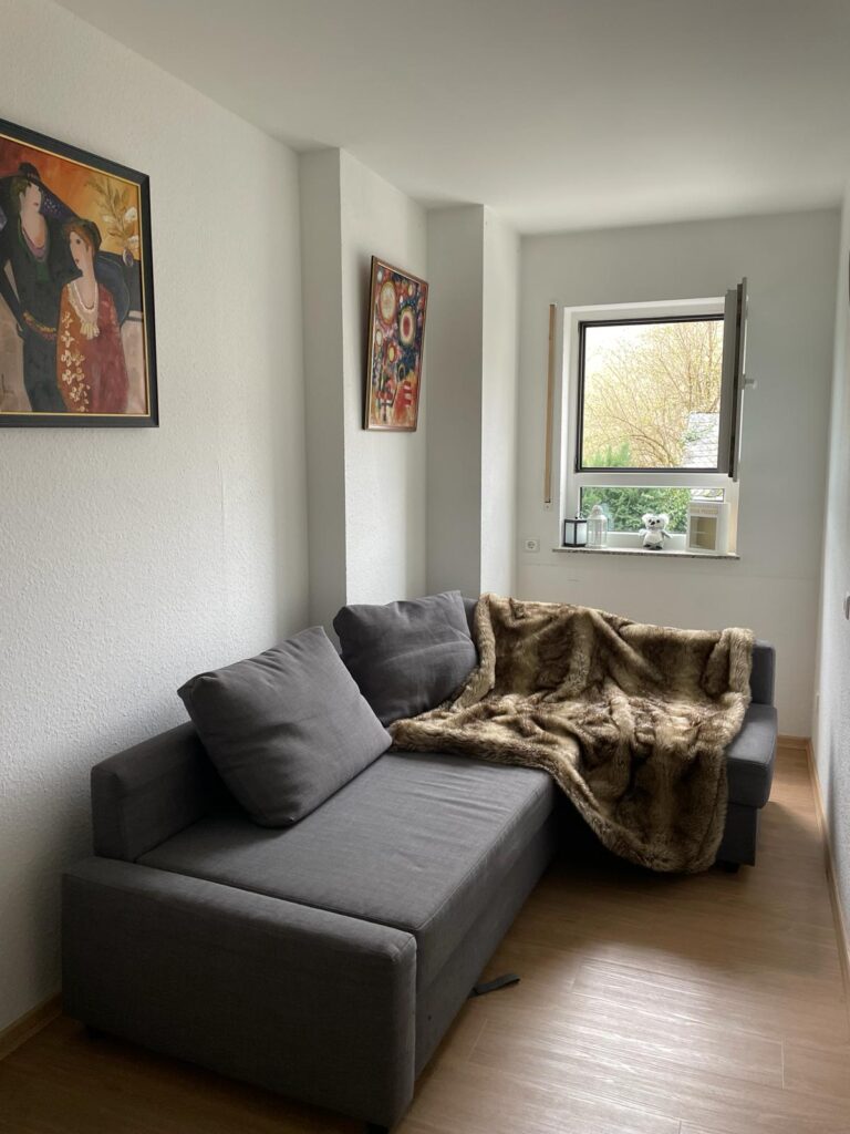 Fully Furnished 4 bedroom apartment-2 mins walk from WHU - Bild 7