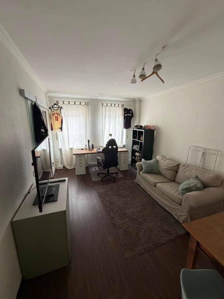 Modernly furnished ground-floor apartment (200 meters from WHU) - Bild 2