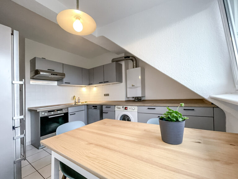🛏️ Möbliertes Zimmer in 3er-WG – Düsseldorf Nähe Medienhafen - Bild 3