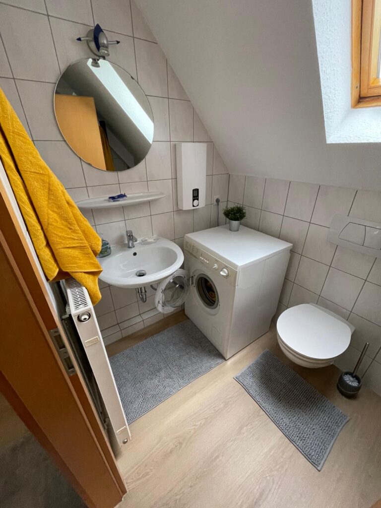 One-bedroom apartment (0 minutes from WHU) - Bild 10