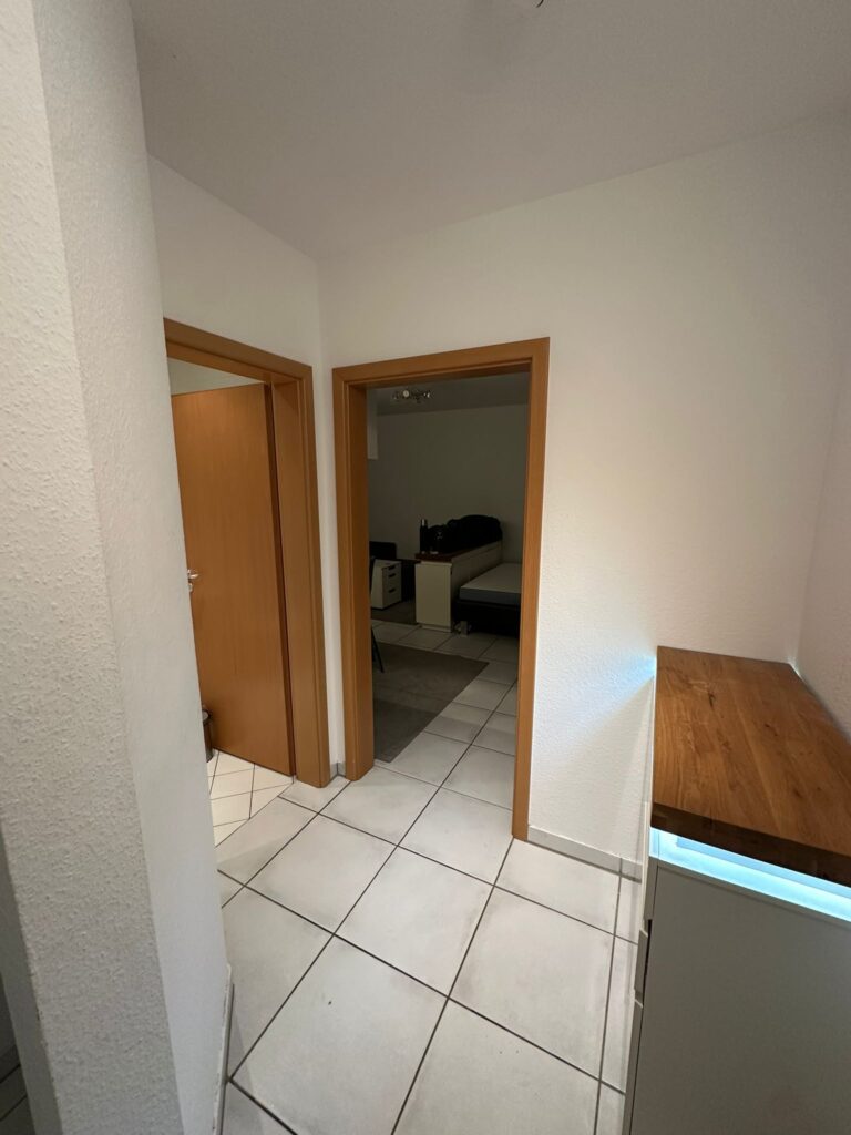 Ein Zimmer-Studentenwohung mit Möbellierung (Braugasse 5A) - Bild 8
