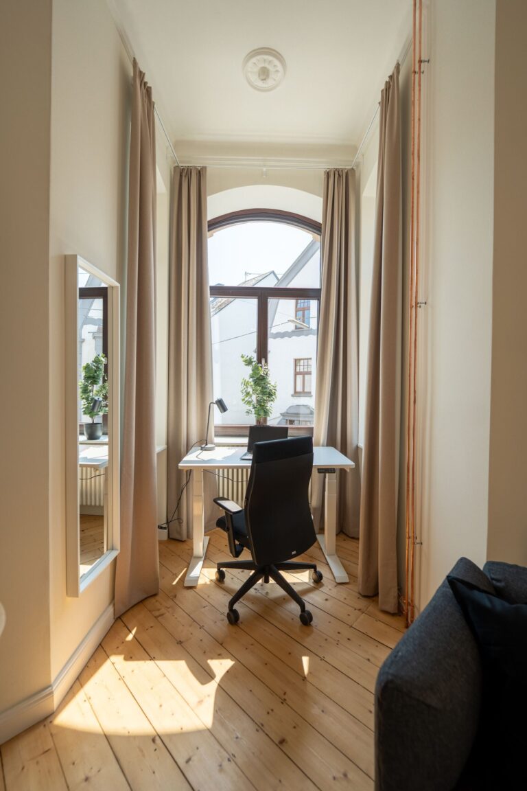 Möbliertes Studio-Apartment direkt an der WHU - Bild 2