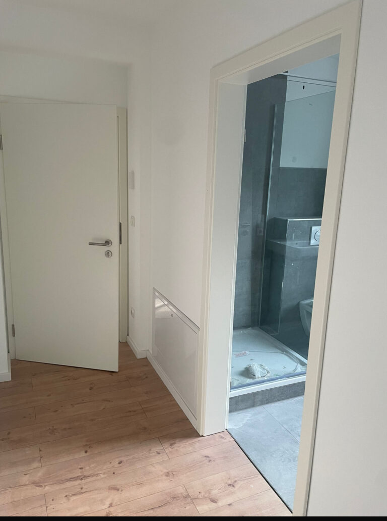 Renovated apartments now available! - Bild 6