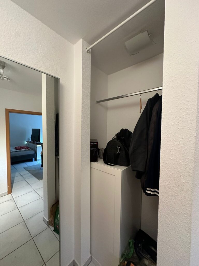 Ein Zimmer-Studentenwohung mit Möbellierung (Braugasse 5A) - Bild 7