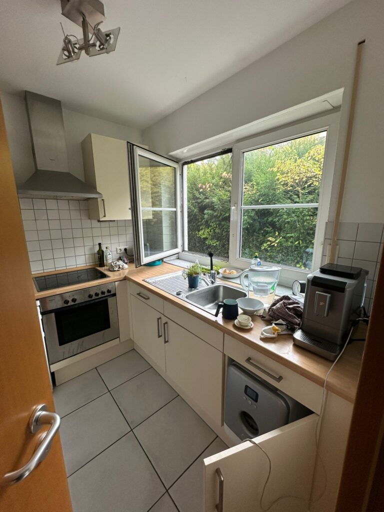 Ein Zimmer-Studentenwohung mit Möbellierung (Braugasse 5A) - Bild 3