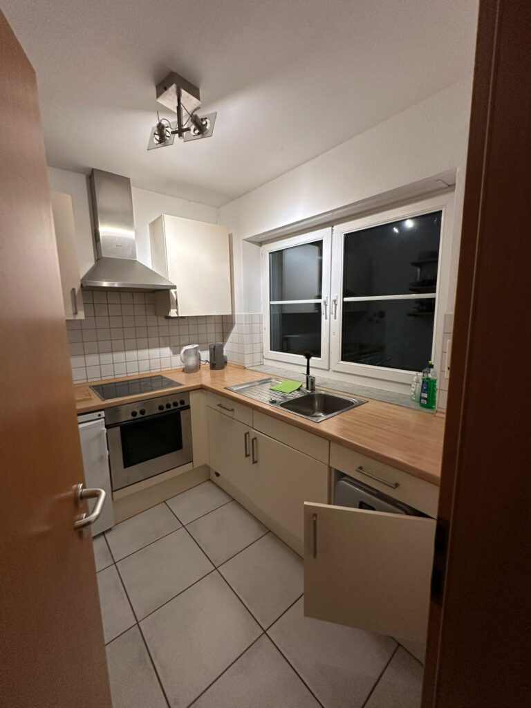 Ein Zimmer-Studentenwohung mit Möbellierung (Braugasse 5A) - Bild 2