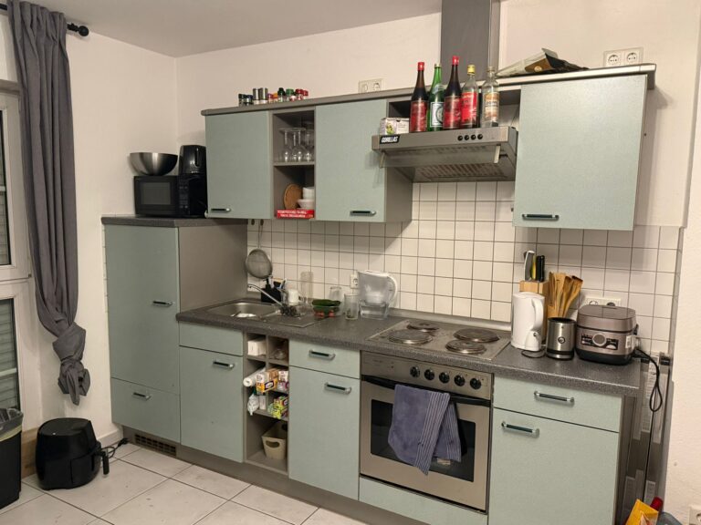Single Apartment available for rent from mid-May 2026 (5m walk to Uni) - Bild 1