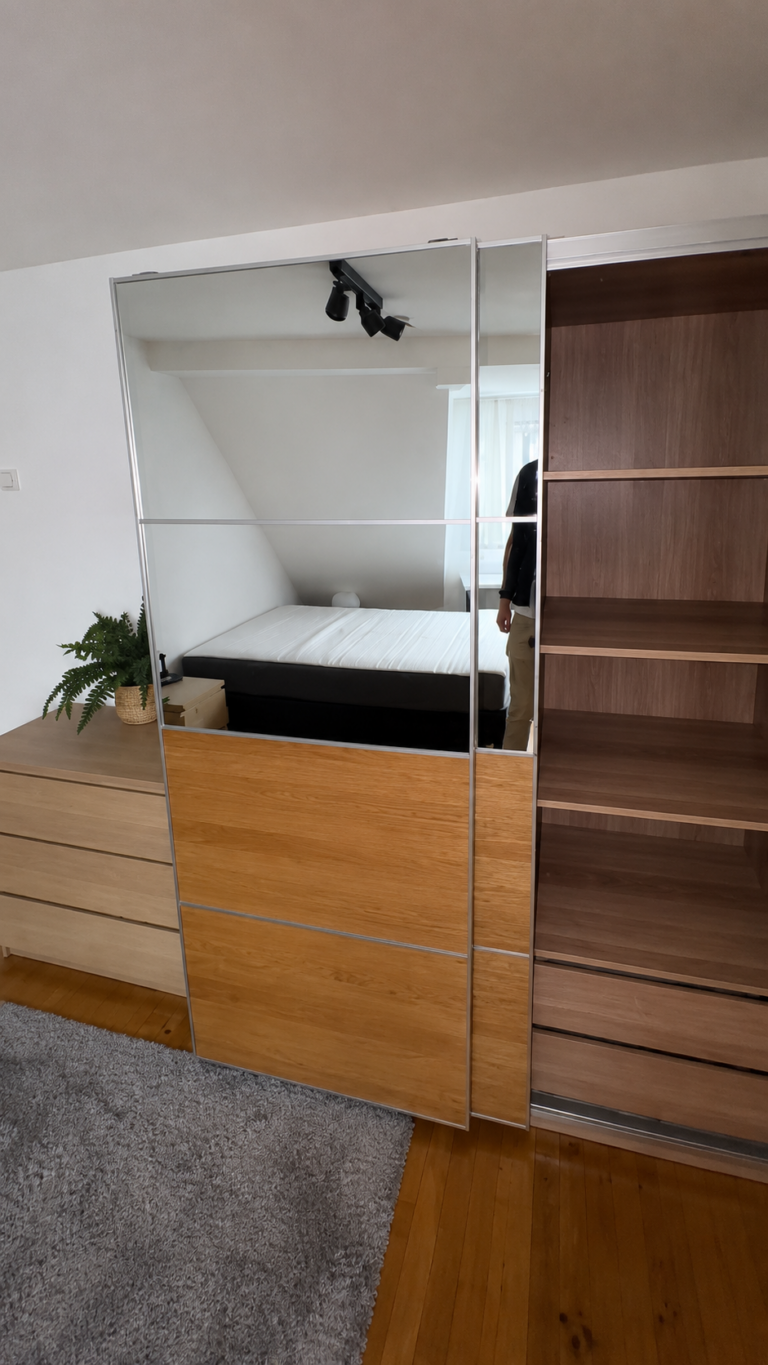 450 € warm | Möbliertes WG-Zimmer in 2er-WG | 2 Min. zur WHU | Balkon - Bild 2