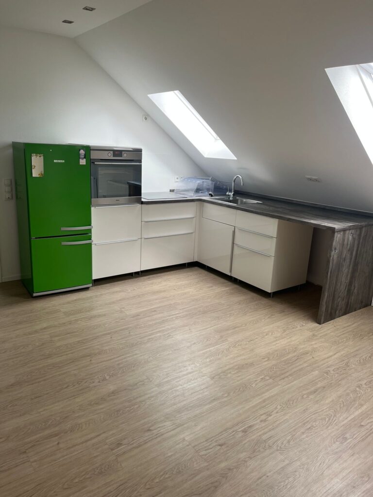 Schöne 2-Zimmer-DG-Wohnung mit EBK in Vallendar - Bild 3