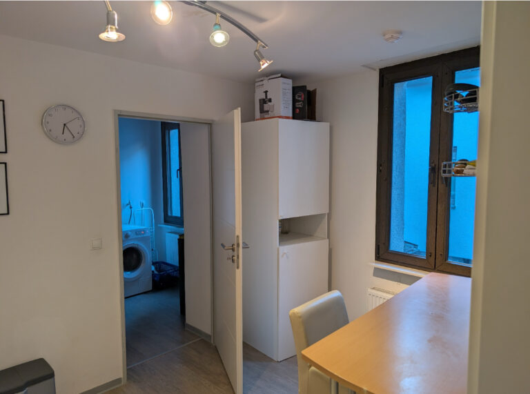Schicke Wohnung in bester Lage ! - Bild 3