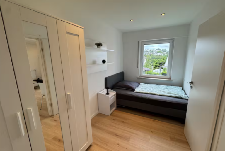 Schöne Wohnung in WHU Nähe - Bild 3