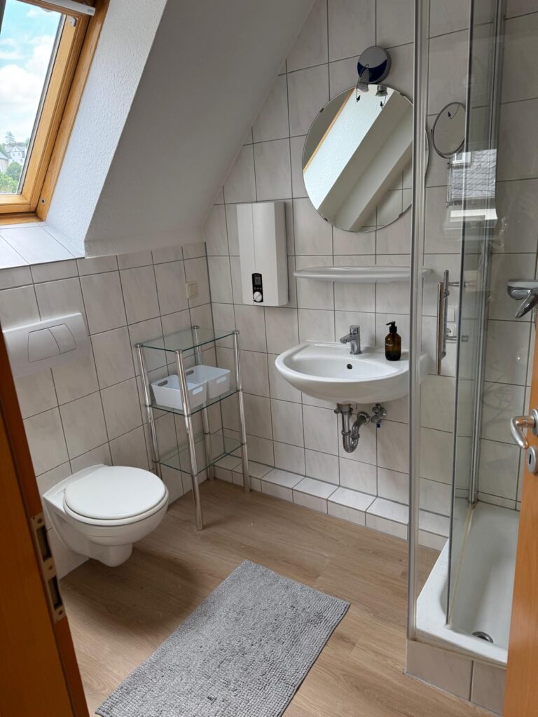 Möblierte Wohnung direkt am Campus – 10 Sekunden zur WHU - Bild 7