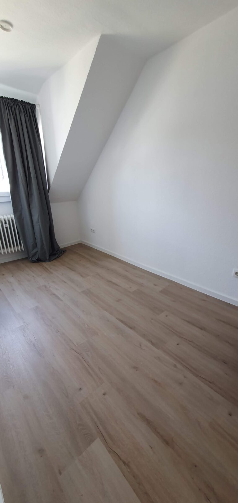 Freies Zimmer in 3er Ersti-WG (150qm, groß, modern & vollmöbliert)! - Bild 3
