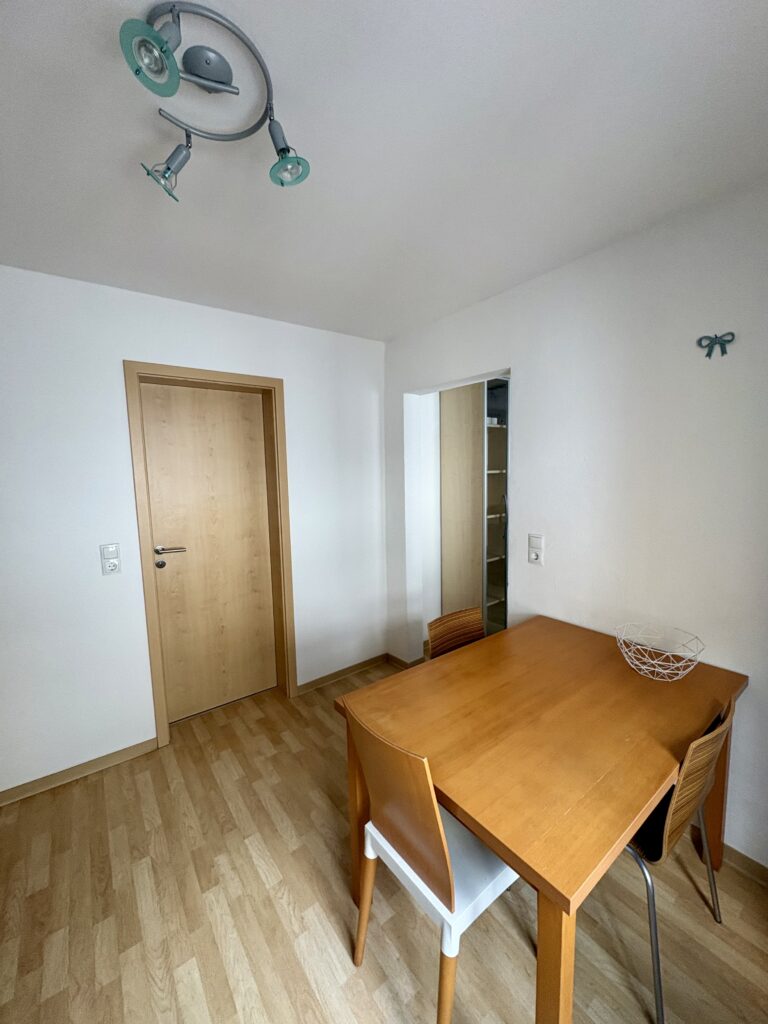 Quiet two-bedroom apartment – 2 minutes from WHU - Bild 5