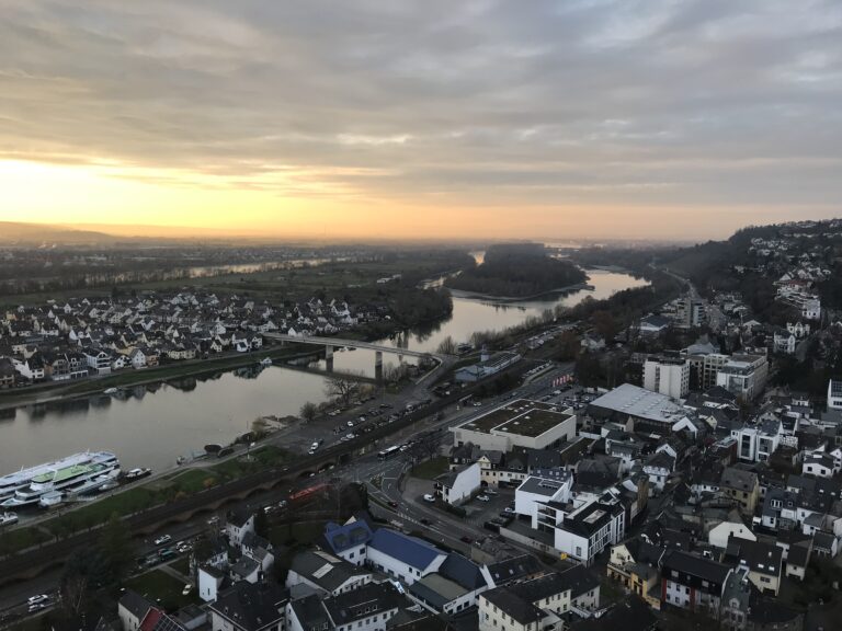2.5-bedroom apartment on the 17th floor - Bild 1