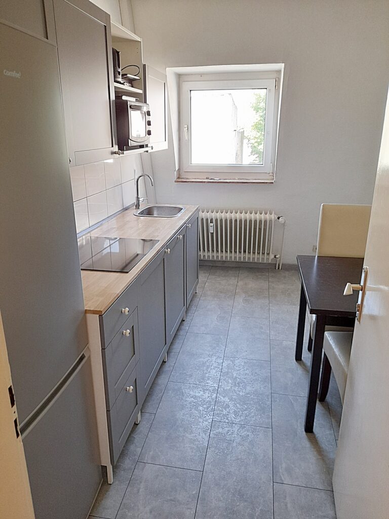 3-person shared apartment, 200 meters from campus, 105 sq m, $1,000 rent + $250 utilities + electricity - Bild 7