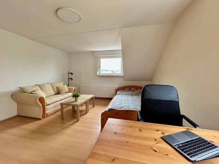 XXL rooms with sofa corner: Furnished 2-person flatshare for €600 all-in – flexible move-in & lease - Bild 5