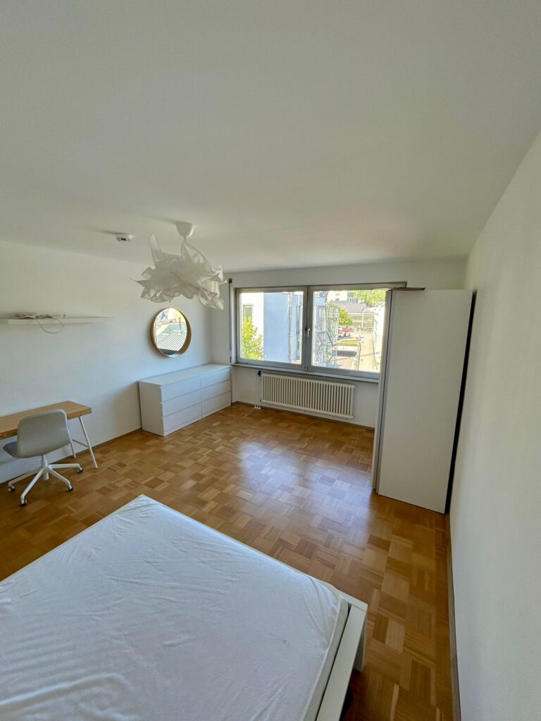 Modern Furnished Room in Shared Apartment of 3 next to WHU | Bright, Central & Move-in Ready - Bild 6