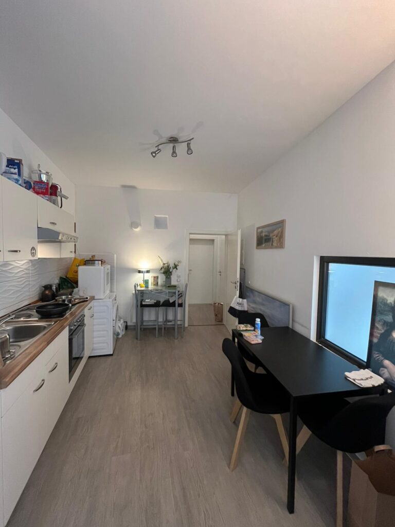 Heerstraße 7: Modern, fully furnished 2-bedroom shared apartment in a prime location—just 5 minutes from WHU - Bild 9