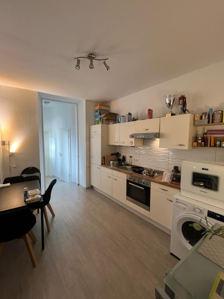 Heerstraße 7: Modern, fully furnished 2-bedroom shared apartment in a prime location—just 5 minutes from WHU - Bild 8