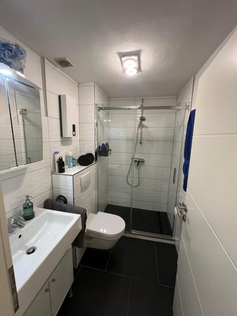 Heerstraße 7: Modern, fully furnished 2-bedroom shared apartment in a prime location—just 5 minutes from WHU - Bild 7