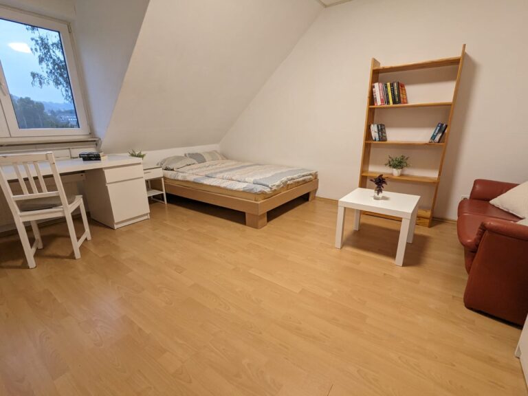 Rhine view & 75 m²: Furnished flatshare room for €600 all-in – quiet spot on the Rhine island - Bild 4