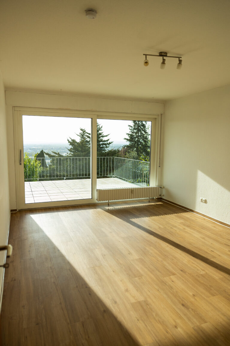 Attractive 3-room apartment with a balcony, perfect for shared living, in Vallendar’s “Gartenstadt” neighborhood, with the Rhine Valley at your feet—available starting August 1, 2026! - Bild 10