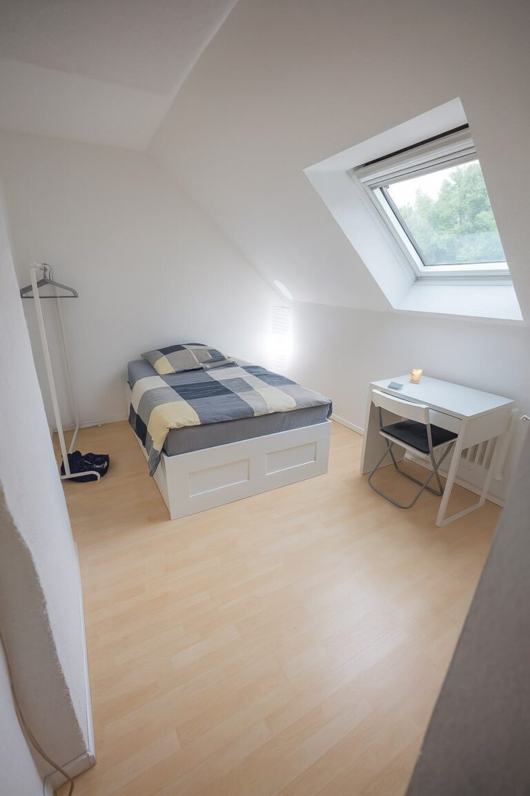 ROOM FOR RENT IN SHARED APARTMENT - Bild 2