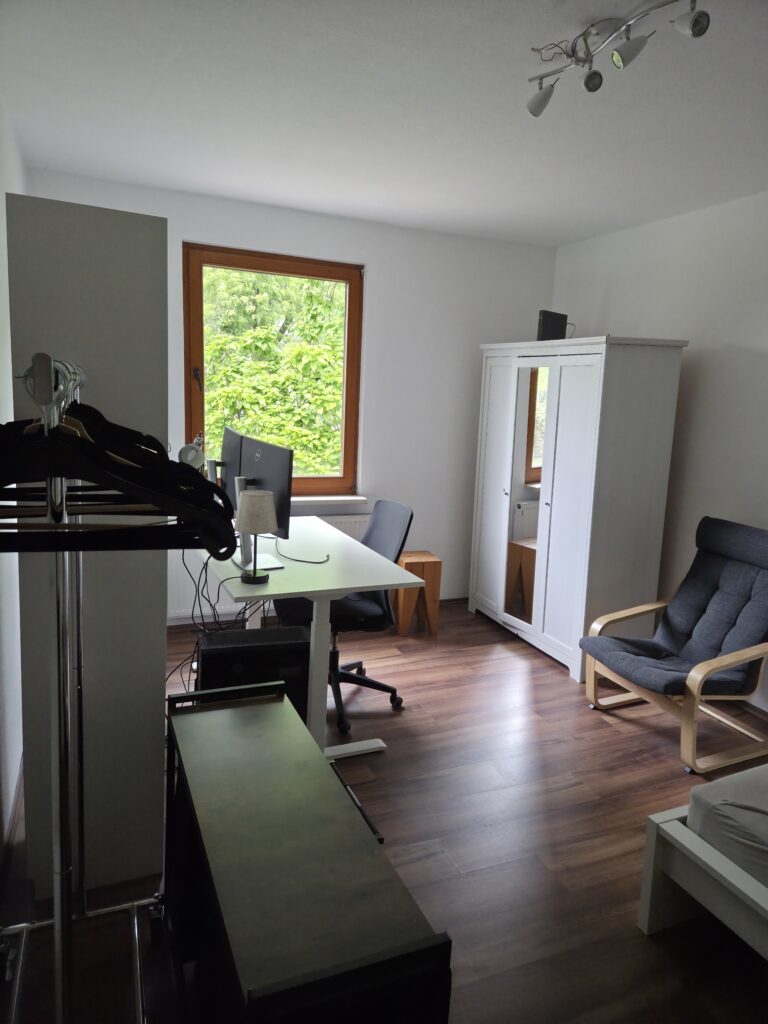 Two-Bedroom Apartment Right Next to WHU - Bild 7