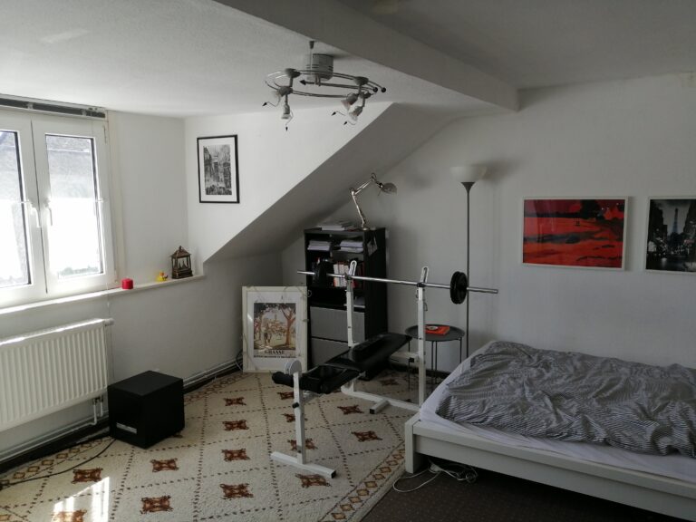 2 ZKB, 72qm, 212 Meter vom Campus, 600 € + 200 € NK + Strom - Bild 3