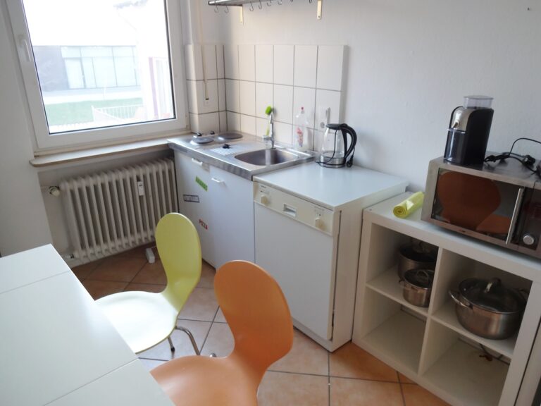 1ZKB, Apt. 7, 32 square meters, 200 meters from campus, 300 € + 120 € utilities + electricity - Bild 4