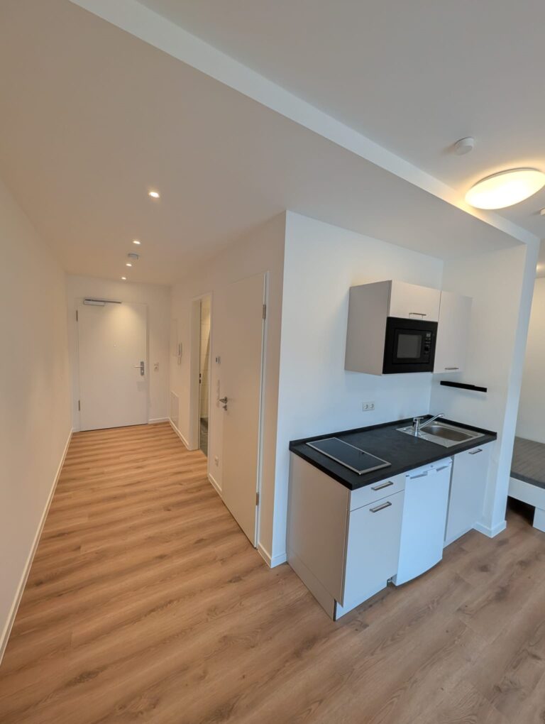 Beautiful 2-Room Apartment with Sunny Terrace – Close to WHU Vallendar - Bild 1