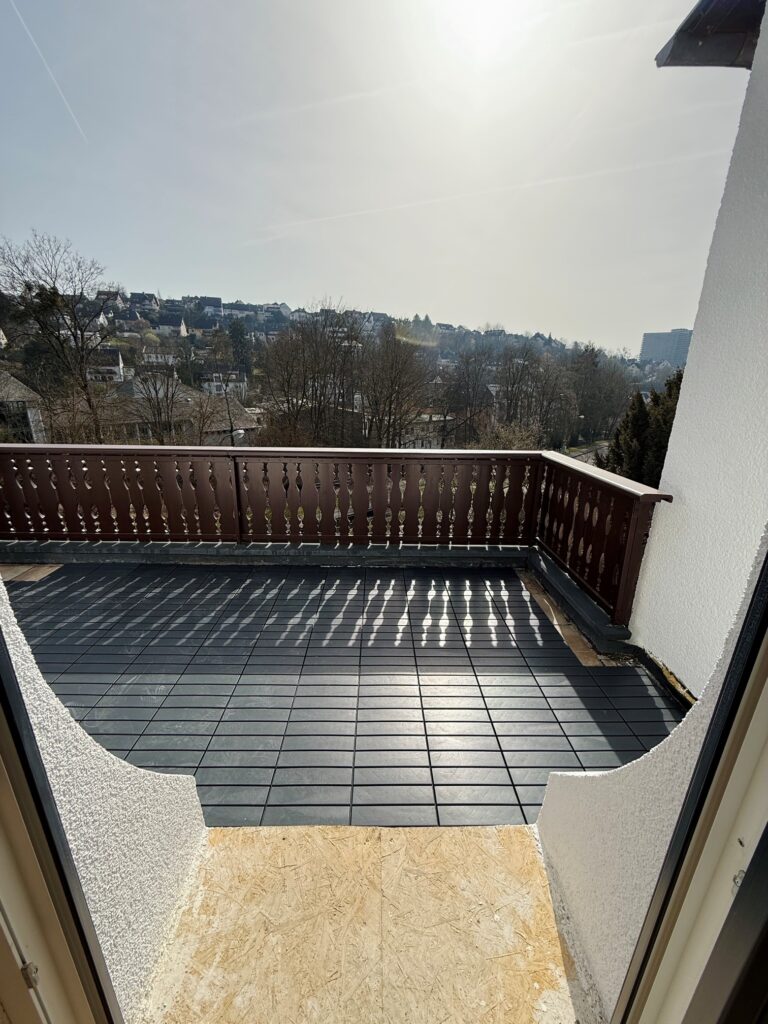 Kernsanierte 3-Zimmer-Wohnung in Vallendar – für 2er- oder 3er-WG, Klima in jedem Zimmer, Balkon & Galerie - Bild 8